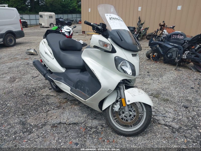 2006 Suzuki An650 K3 White vin: JS1CP51AX62100062