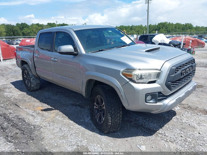 2017 Toyota Tacoma Trd Sport Silver vin: 5TFCZ5AN2HX058723