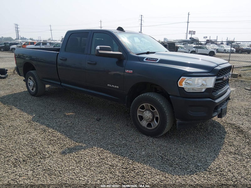 2020 Ram 3500 Tradesman  4x4 8' Box Black vin: 3C63R3GJ9LG195185