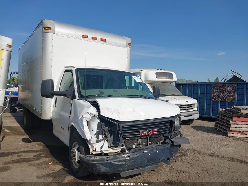 2014 Gmc Savana Cutaway 4500 White vin: 1GD676CG3E1102150