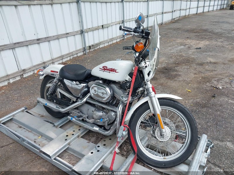 2000 Harley-davidson Xl883   White vin: 1HD4CAM1XYK136572