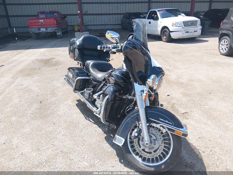 2010 Harley-davidson Flhtcu   Black vin: 1HD1FC415AB652575