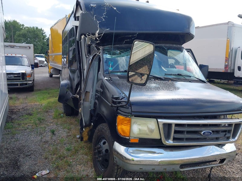 2006 Ford E-350 Cutaway   Black vin: 1FDWE35L06DA36025