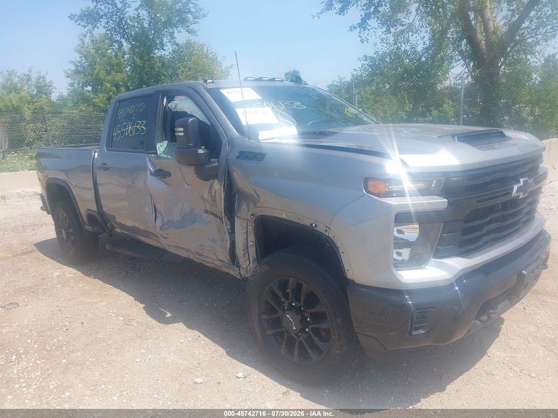 2025 Chevrolet Silverado 2500hd 4wd  Standard Bed Custom Silver vin: 2GC4KME72S1152328