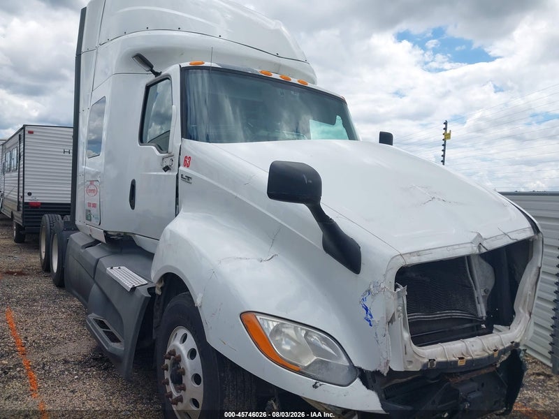 2019 International Lt   White vin: 3HSDZAPR0KN474324