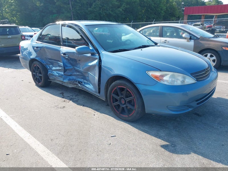 2004 Toyota Camry Le vin: 4T1BE32K64U899127