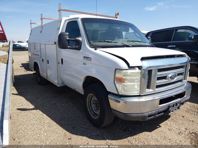 2011 Ford Econoline Commercial Cutaway   Белый vin: 1FDSE3FL1BDA09746