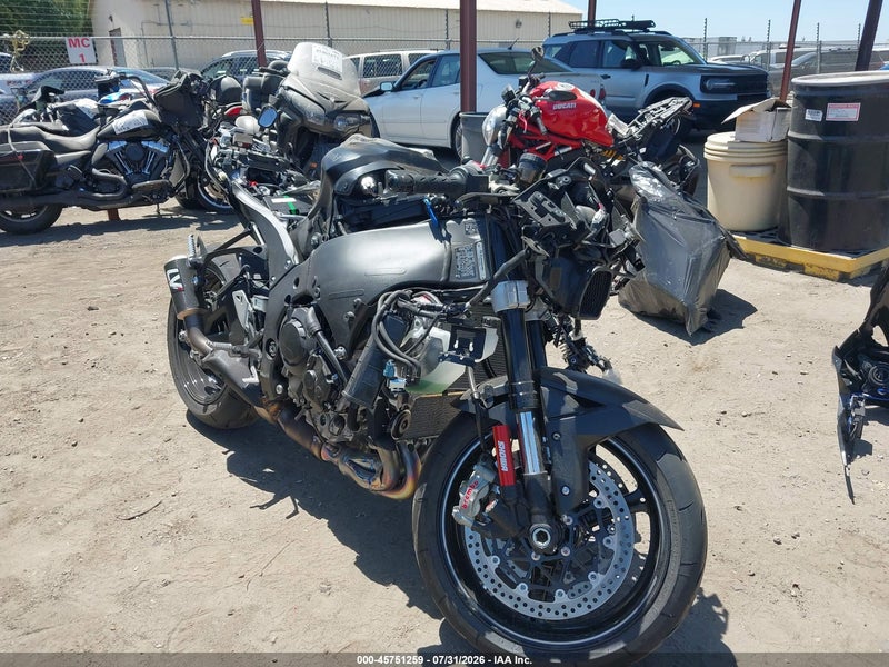 2025 Kawasaki Zx1002 M Black vin: JKBZXVM1XSA009682