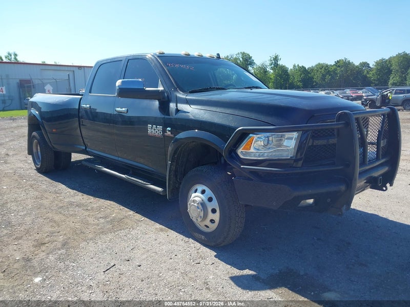 2018 Ram 3500 Laramie  4x4 8' Box Black vin: 3C63RRJL4JG241371