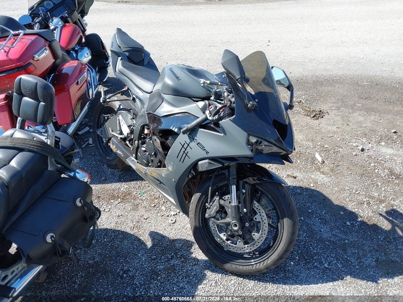 2025 Kawasaki Zx636 K Серый vin: JKBZXJK10SA009895