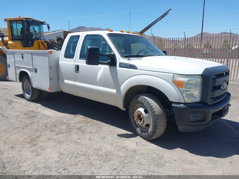 2015 Ford F-350 Chassis Xl White vin: 1FD8X3G61FED30845