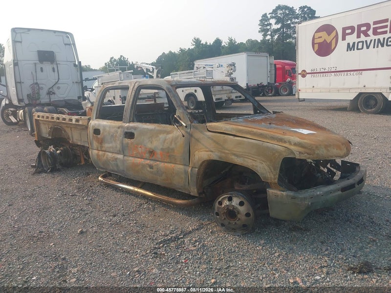 2002 Chevrolet Silverado 3500   Белый vin: 1GCJK33U92F217397