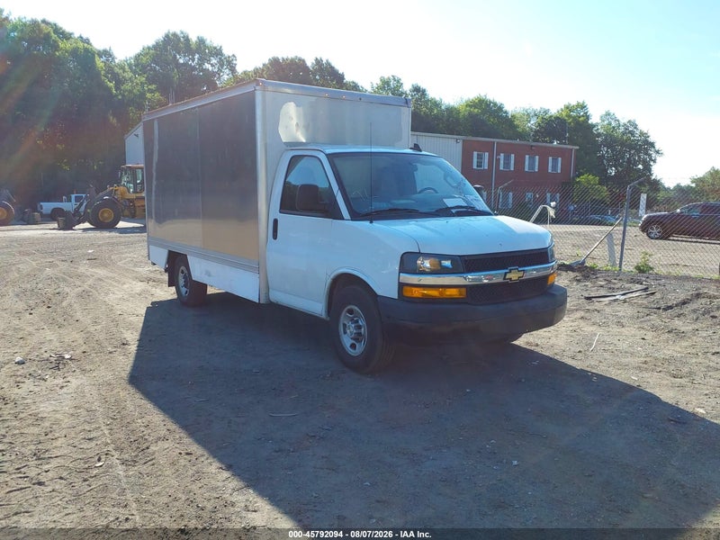 2023 Chevrolet Express Cutaway Work Van White vin: 1GB0GSF75P1117061