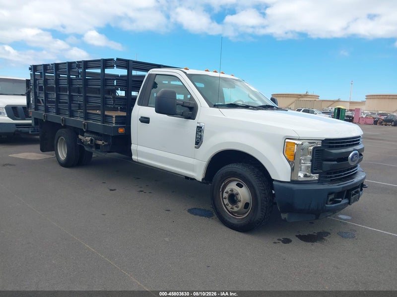 2017 Ford F-350 Chassis Xl White vin: 1FDRF3G60HEE51084