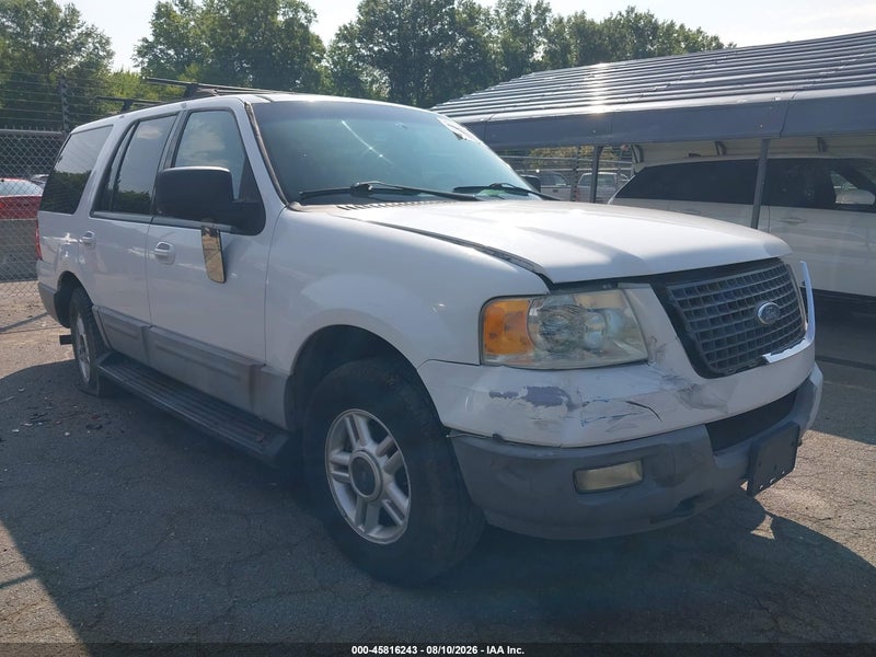 2003 Ford Expedition Xlt White vin: 1FMPU16W93LA53072