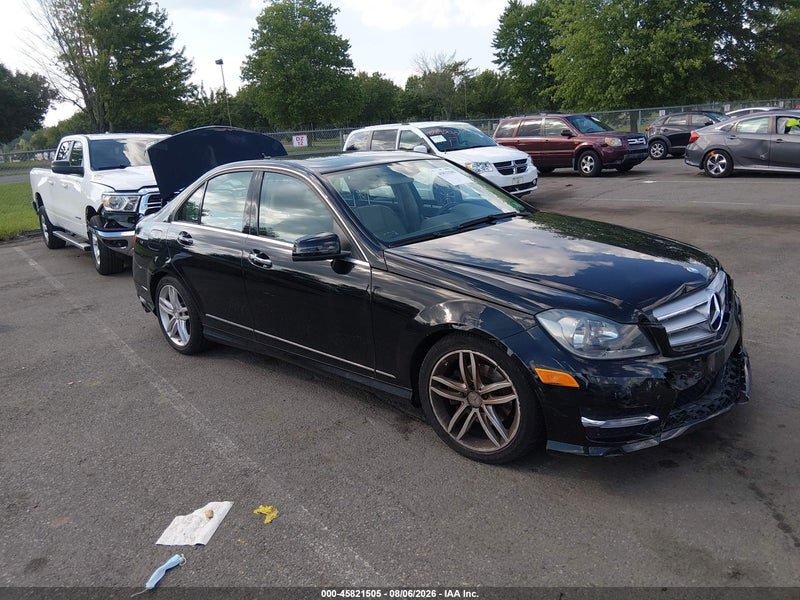 WDDGF8BB6CR225958