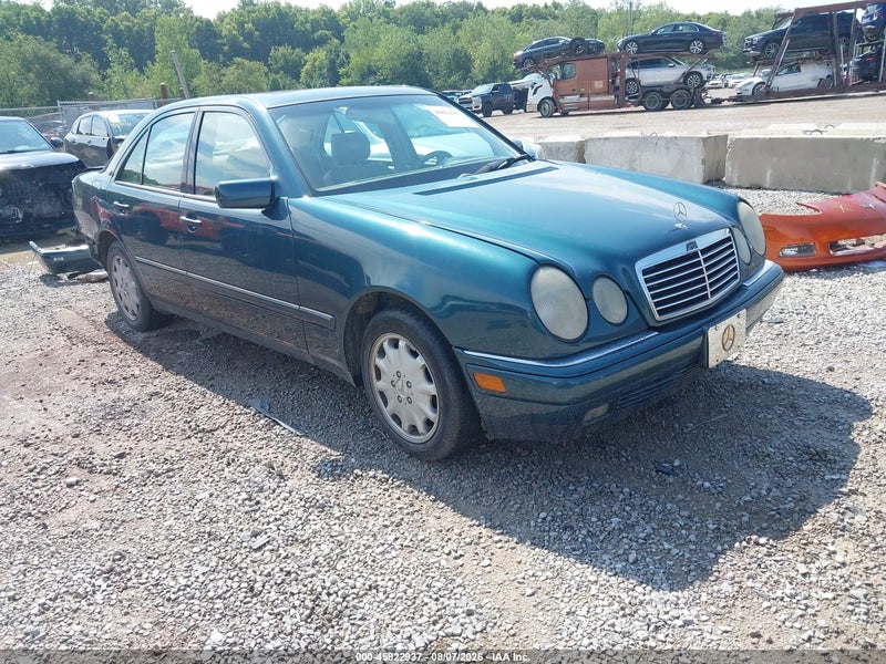 WDBJF65H8XA853933