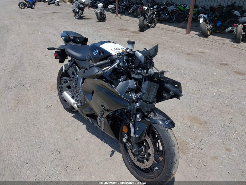 2025 Yamaha Yzfr7   Black vin: JYARM38Y2SA003983