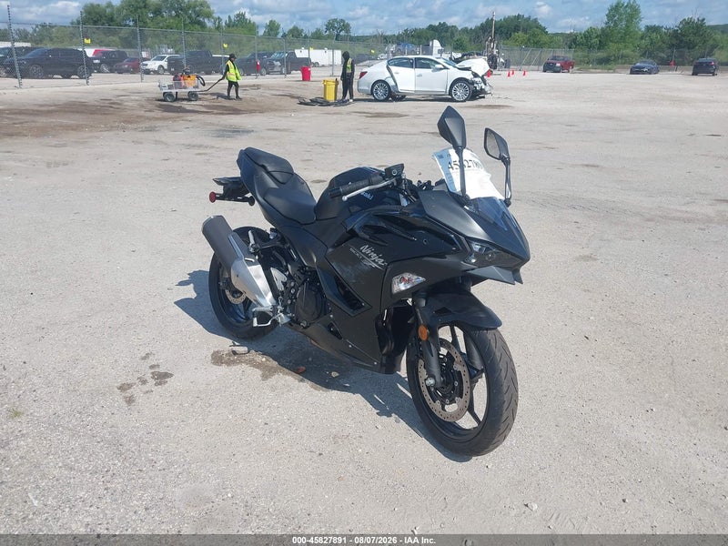 2026 Kawasaki Ex500   Black vin: ML5EXGG17TDAA6876