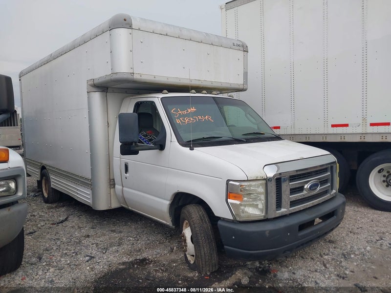 2009 Ford E-450 Cutaway   White vin: 1FDXE45S49DA07990