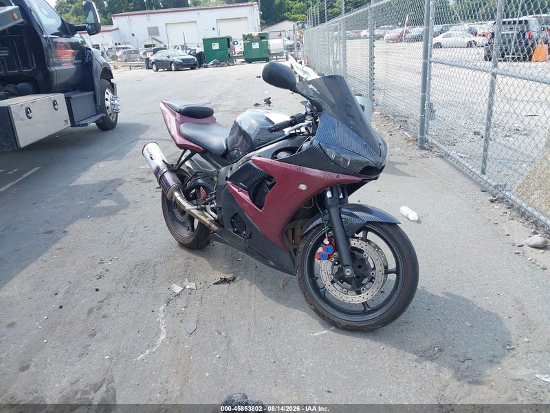 2003 Yamaha Yzfr6 L Red vin: JYARJ06E83A009739