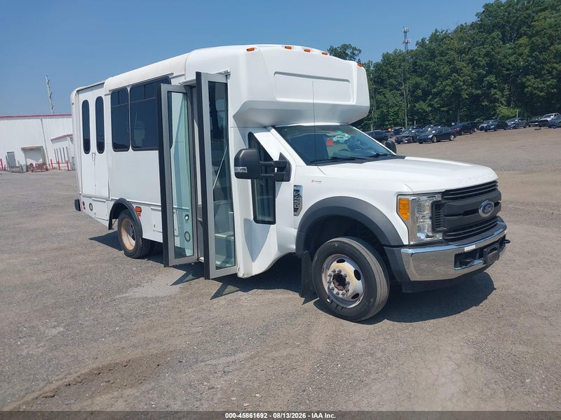 2017 Ford F-450 Chassis Xl White vin: 1FDAF4GT5HDA08329