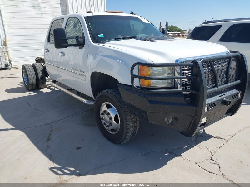 2013 Gmc Sierra 3500hd Denali White vin: 1GT426C80DF150337