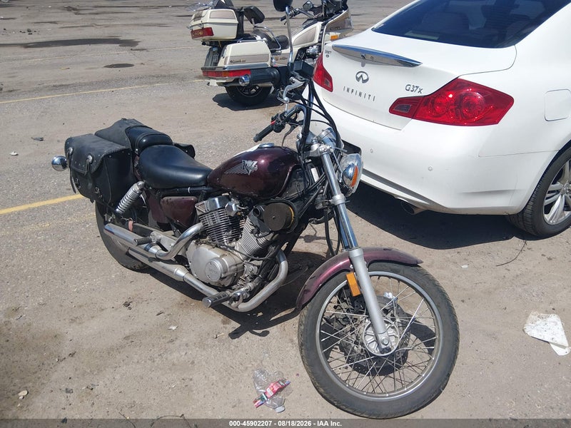 2007 Yamaha Xv250   Burgundy vin: JYAVG04E77A002898