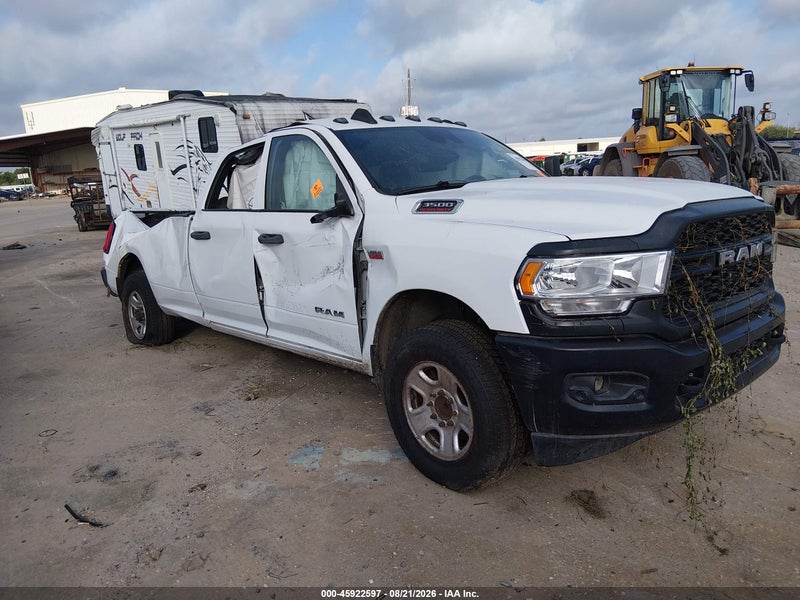 2022 Ram 3500 Tradesman  4x2 8' Box White vin: 3C63R2GJ9NG333501