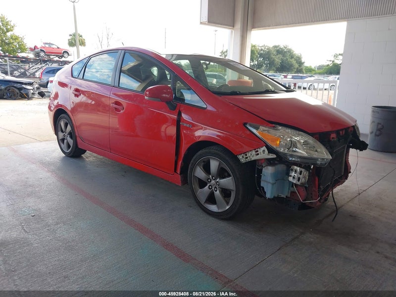 2015 Toyota Prius Persona Series Special Edition Красный vin: JTDKN3DU8F0422342
