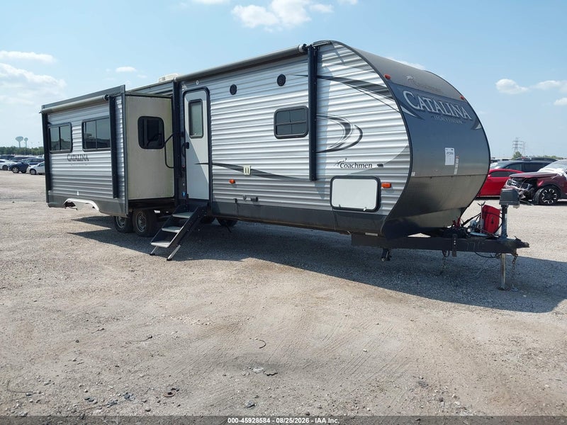 2017 Coachmen By Forest R Catalina Legacy Seri   Gray vin: 5ZT2CAYB4HT010776
