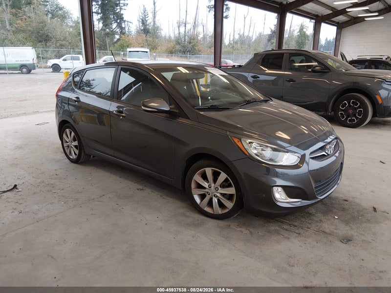 2013 Hyundai Accent Se vin: KMHCU5AE4DU069048