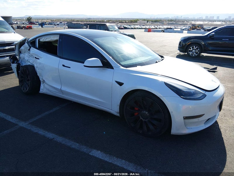 2021 Tesla Model 3 Performance Dual Motor All-wheel Drive White vin: 5YJ3E1EC7MF879303