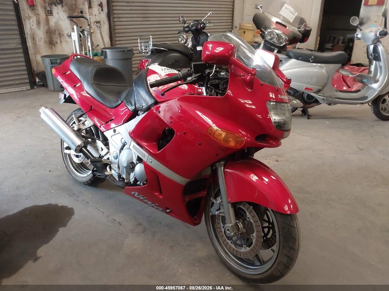 1999 Kawasaki Zx600 E Красный vin: JKAZX4E11XB514802