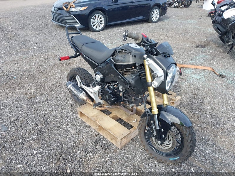 2014 Honda Grom 125 Black vin: MLHJC6112E5001552