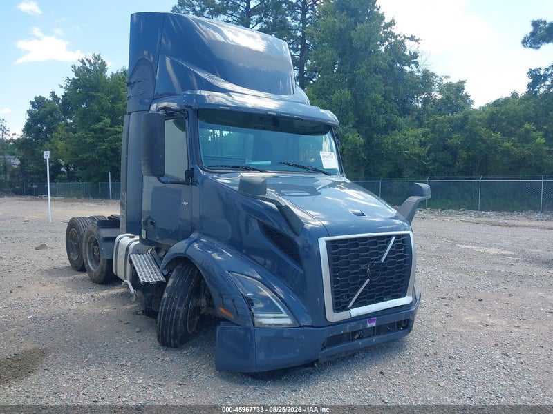 2020 Volvo Vnr   Blue vin: 4V4WC9EG0LN261832