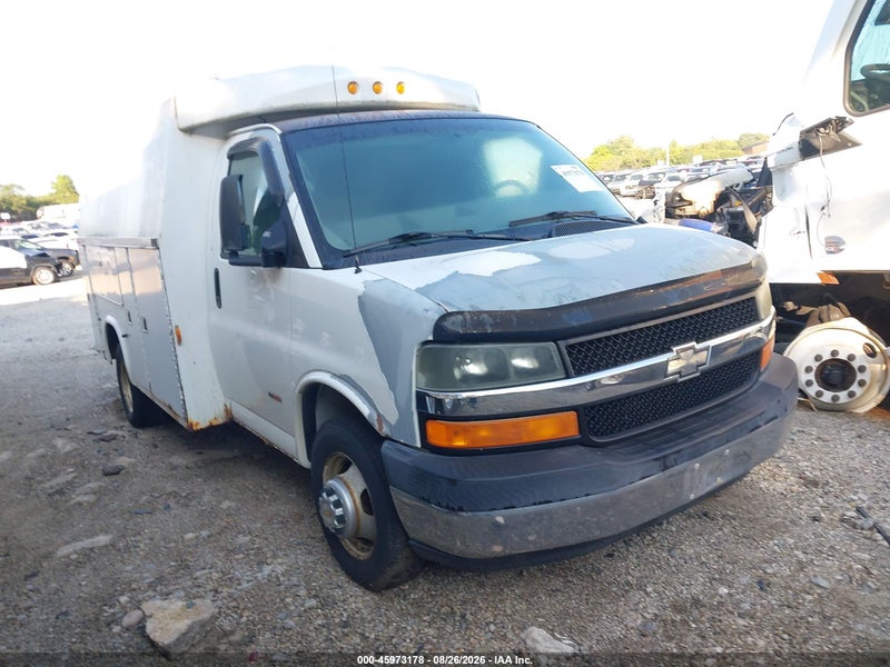2006 Chevrolet Express Cutaway Work Van White vin: 1GBJG312X61144468