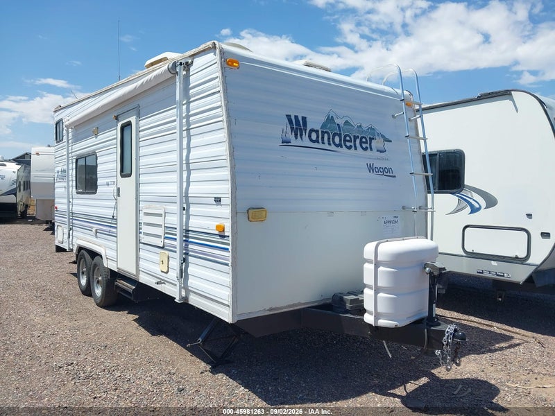 2000 Wanderer By Thor Ind Wagon Toy Hauler   White vin: 4XTTN2123YC222972