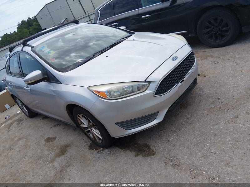 2016 Ford Focus Se vin: 1FADP3K29GL255385