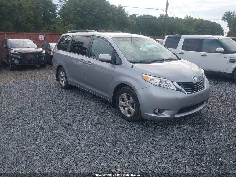 2012 Toyota Sienna Le V6 8 Passenger vin: 5TDKK3DC7CS278887