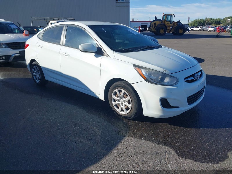2013 Hyundai Accent Gls vin: KMHCT4AE5DU331107