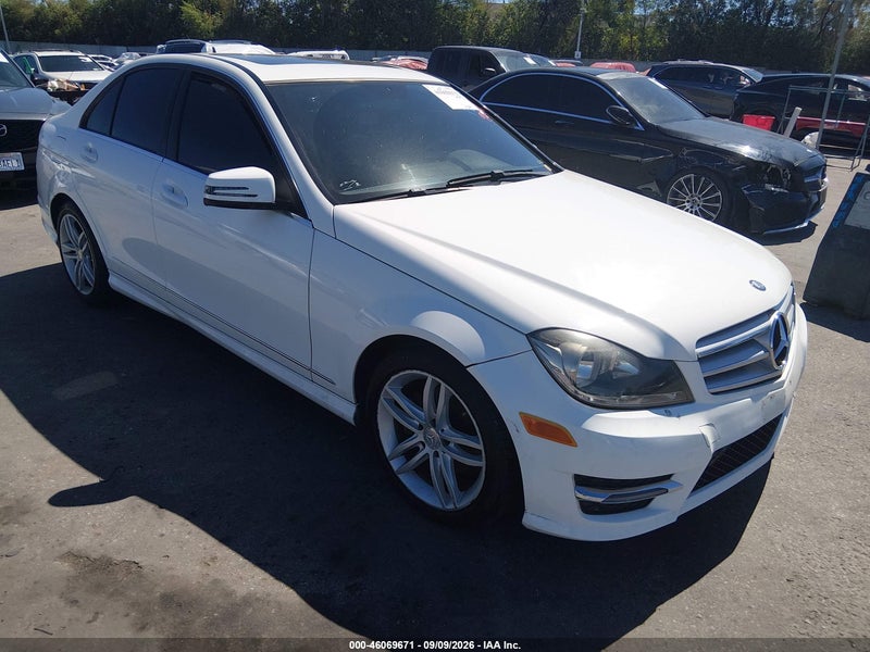 2013 Mercedes-benz C 250 Sport vin: WDDGF4HB7DA852264