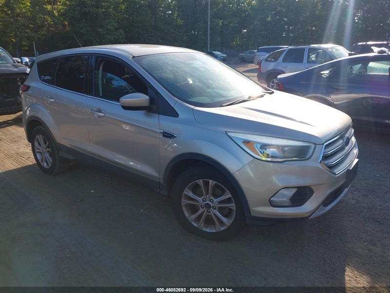 2017 Ford Escape Se Beige vin: 1FMCU0GD0HUC41843