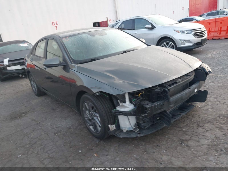 2024 Hyundai Elantra Sel Gray vin: KMHLM4DGXRU637270