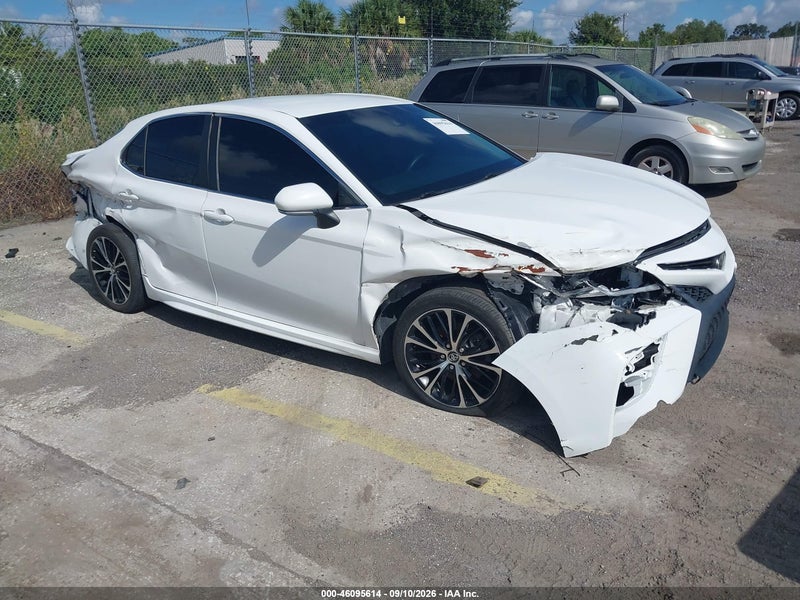 2018 Toyota Camry Se vin: 4T1B11HK7JU571105