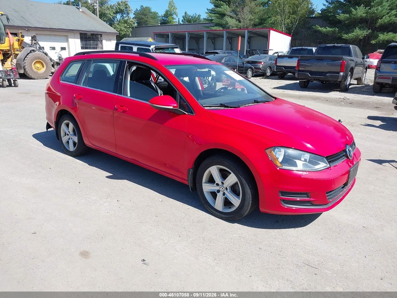 2015 Volkswagen Golf Sportwagen Tdi S 4-door Red vin: 3VWCA7AU5FM519391