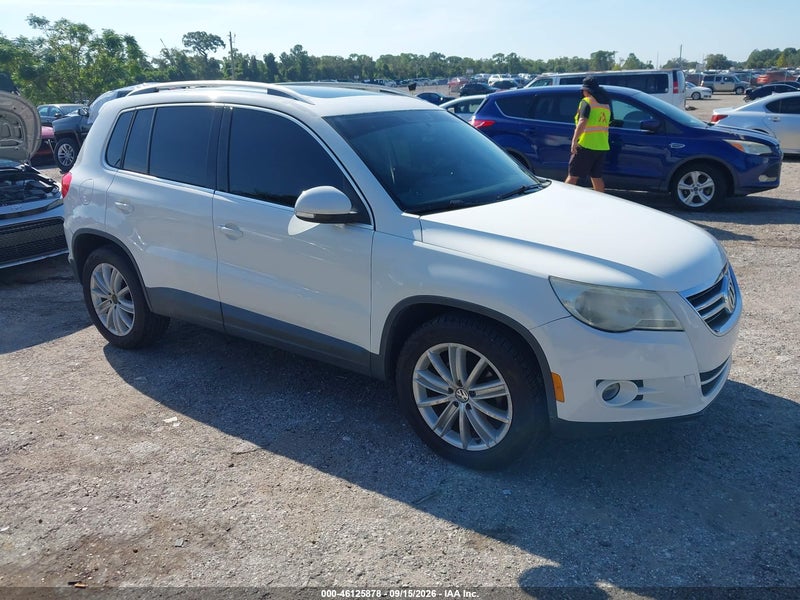 2011 Volkswagen Tiguan Se vin: WVGAV7AX6BW547313