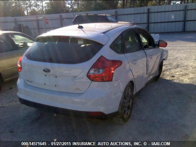 2014 FORD FOCUS SE 1FADP3K2XEL337557