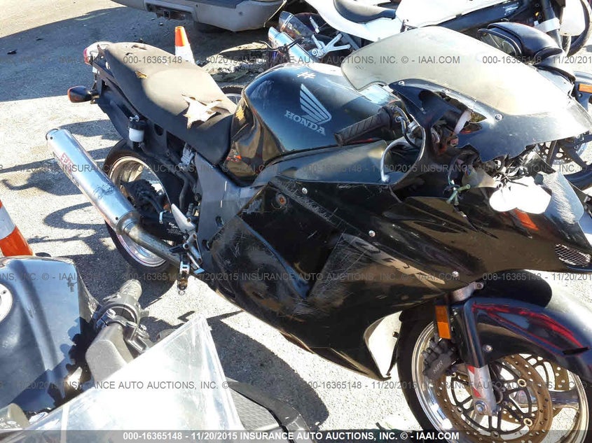 JH2SC3505VM001632 HONDA CBR1100XX Photo 1