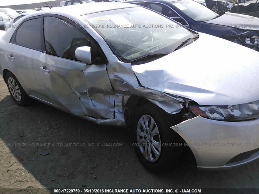 2013 KIA FORTE LX KNAFT4A28D5700413
